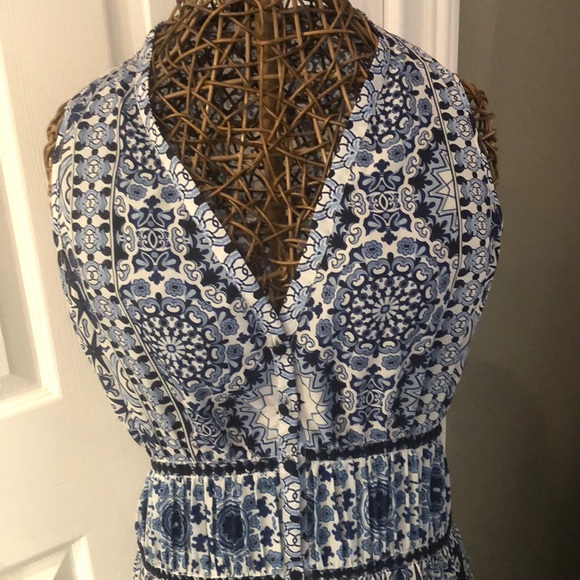 Tropical island dress - Picture 2 of 4